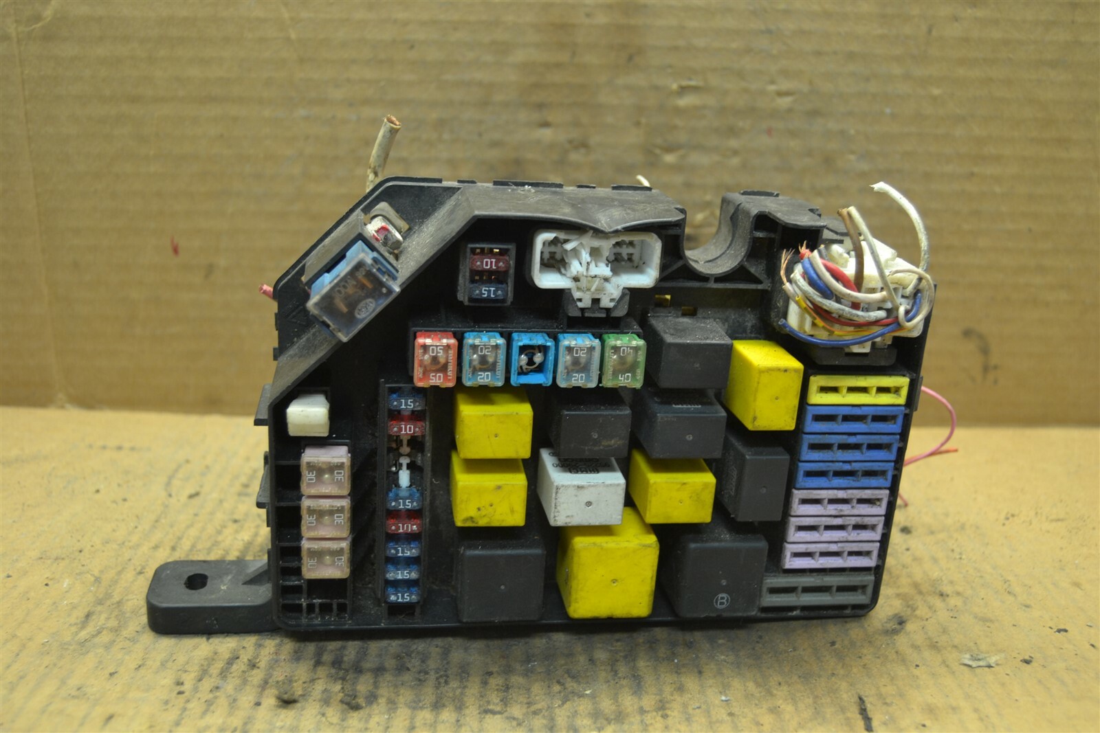2000-2006 Hyundai Elantra Fuse Box Junction 912202D244
