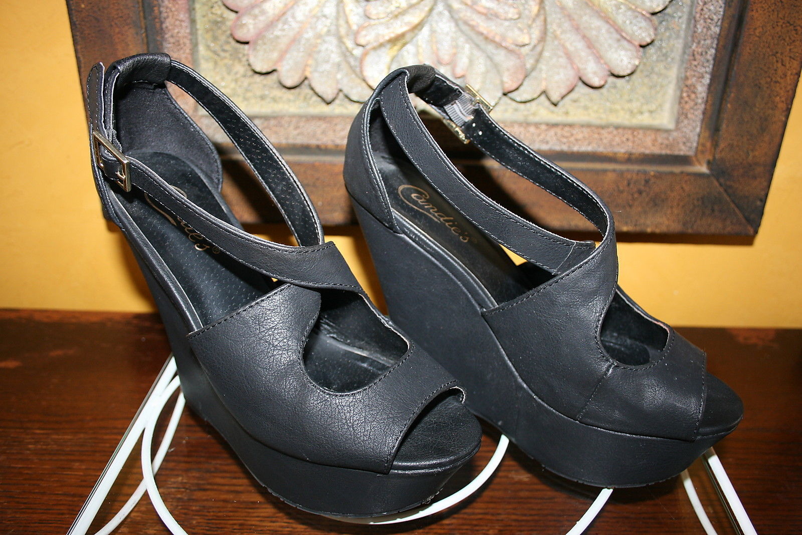 Candie’s Women's Shoes