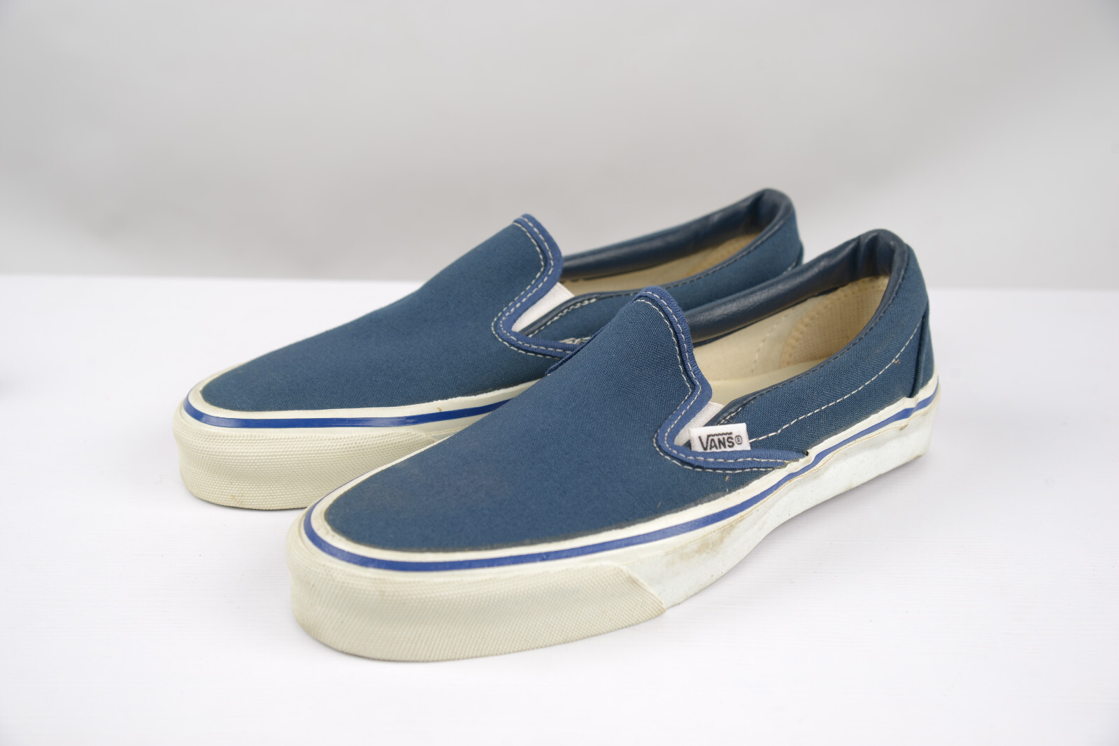 Vintage Vans Made In USA 1990s Style 98 Slip On BLUE NOS Deadstock Vintage Vans Made In USA 1990s Style 98 Slip On BLUE NOS Deadstock