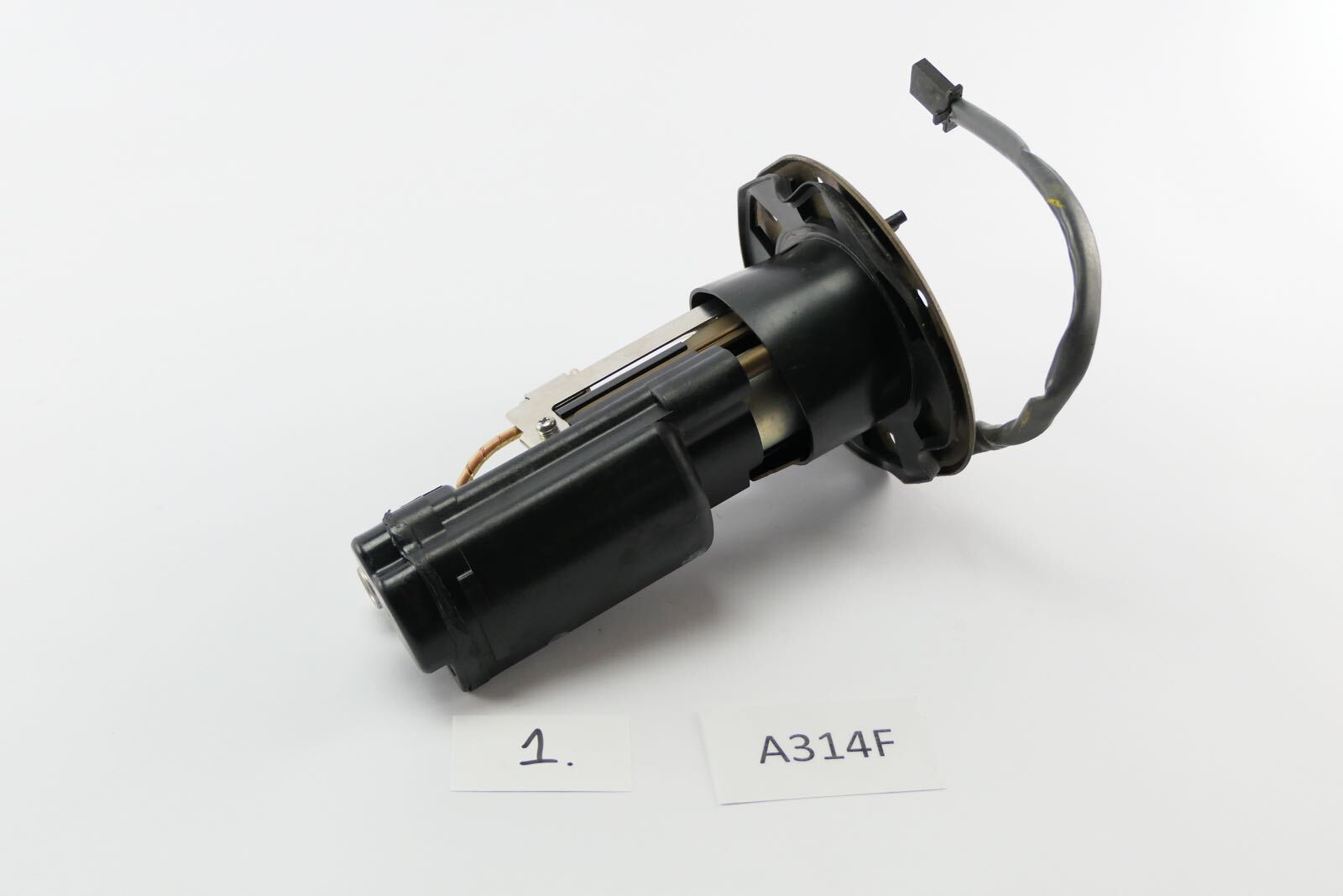 Honda CBR 1000 RR SC57 2004 - Benzinpumpe Kraftstoffpumpe A314F-1