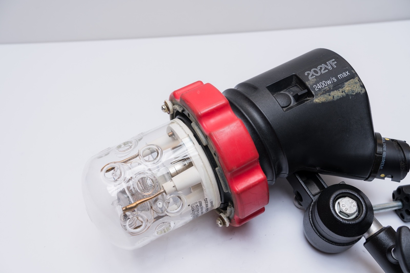 Speedotron 202VF Flash Head With Power Cable And Travel Cap