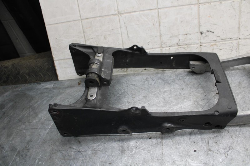 2009 Kawasaki Ninja ZX6R ZX600R REAR SUBFRAME BACK SUB FRAME