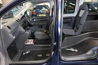 2014 Volkswagen Caddy Auto Wheelchair Rides Upfront Next To The Driver car Autom