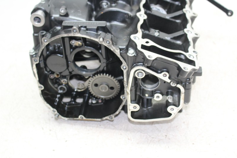 2000-2001 OE Kawasaki Ninja ZX12R 00-01 Engine Motor Crankcase