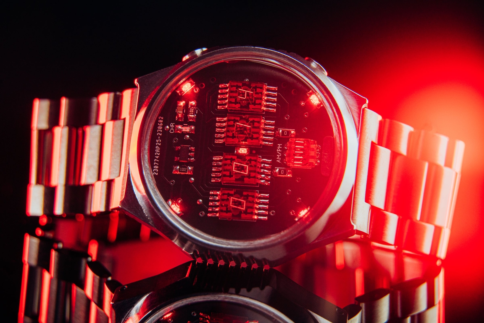 美品　HR MARKET NEON WATCH RED Retro LED Watch TimeRed (Splash Resistant, sapphire,metal