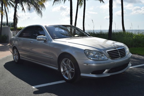 Mercedes-Benz C-Klasse Notarzt 限定999台 MERCEDES-BENZ C-CLASS W205 Front Right Wing Mirror Light