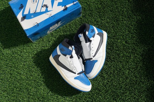 Size 8.5 - Jordan 1 Retro x Fragment Design x Travis Scott