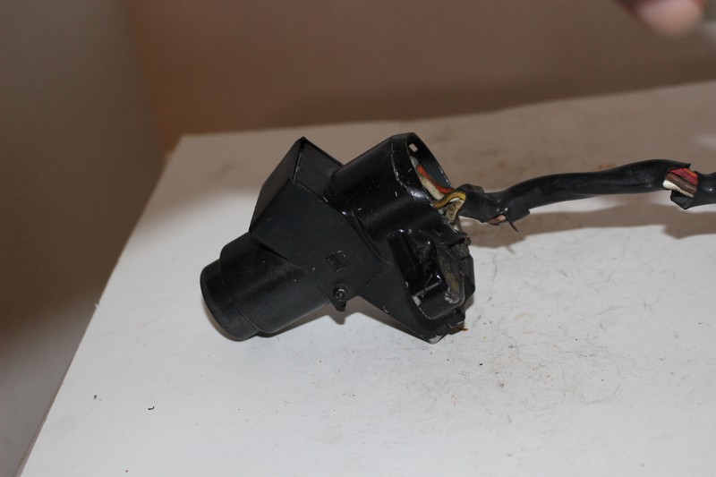 KAWASAKI KZ1000 IGNITION SWITCH LOCK NO KEY (TIG241) Z5134 | eBay