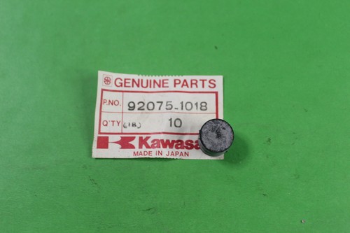 かすひら NOS OEM Kawasaki Oil Filter Spring 1973-2000 ZX600 ZX1100