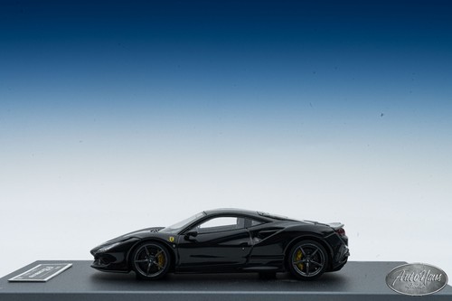 Ferrari F8 Tributoミニカー 1/43 $_12.JPG?set_id=880000500F
