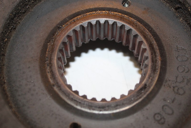 2010 Harley Davidson Electra Glide FLHTCU Drive Pulley Front Sprocket