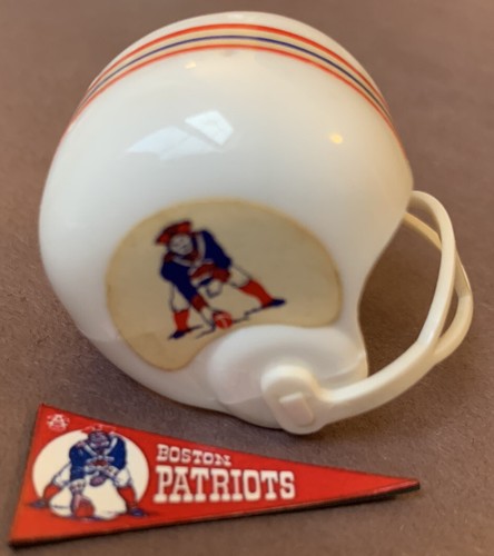 1967 Boston Patriots AFL mini gumball helmet Vintage football Tudor PENNANT NFL