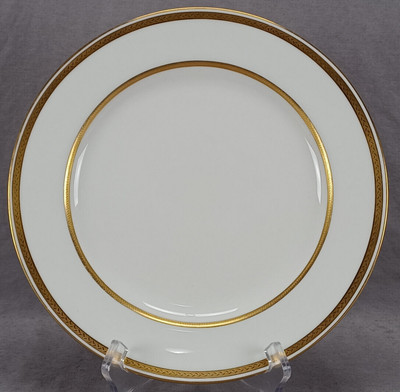 Minton Tiffany & Co Gold Encrusted Laurel Leaf Border 10 1/4 Dinner Plate