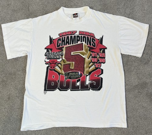 Vintage 1997 Chicago Bulls NBA Champions Finals T-Shirt