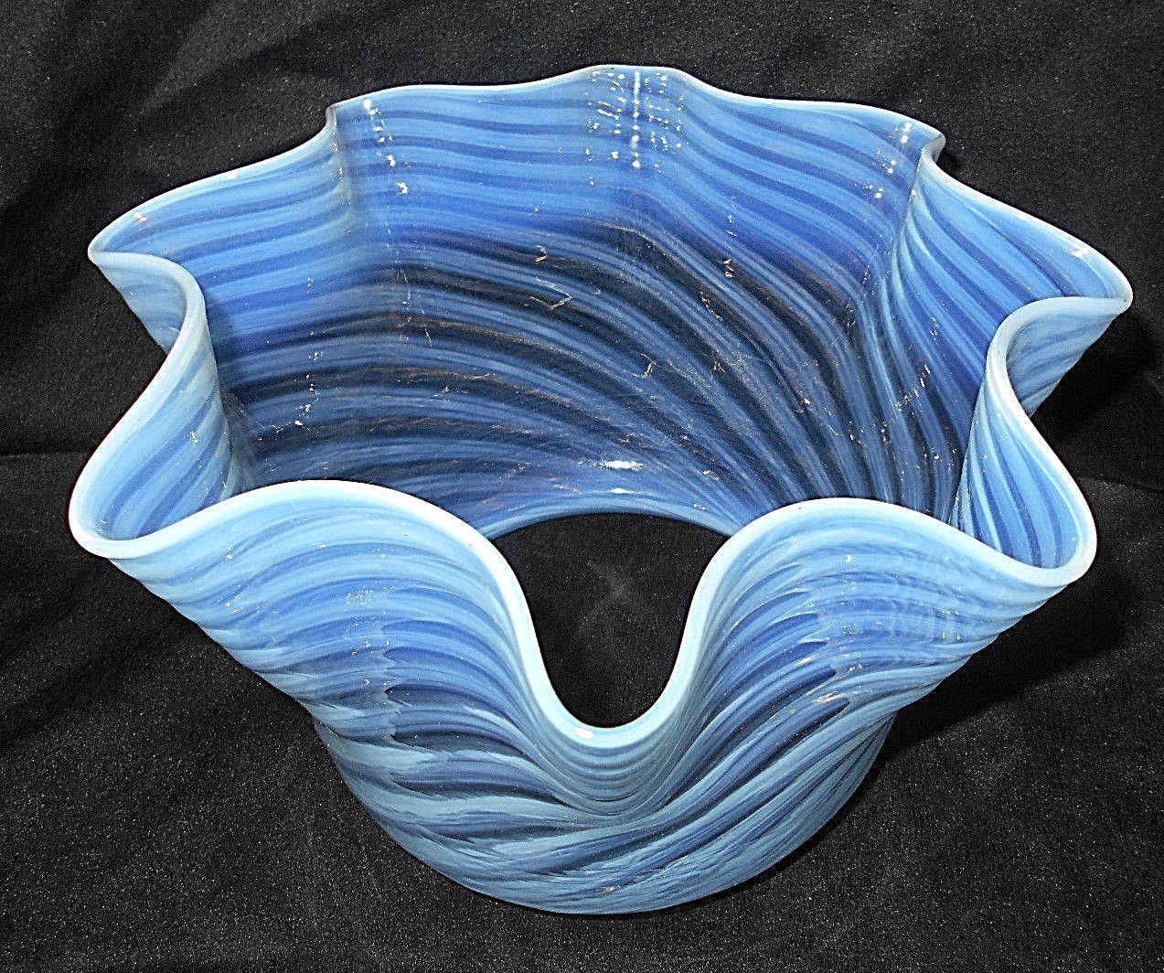 ANTIQUE OPALESCENT SWIRL LAMP/LIGHT SHADE 4 7/8