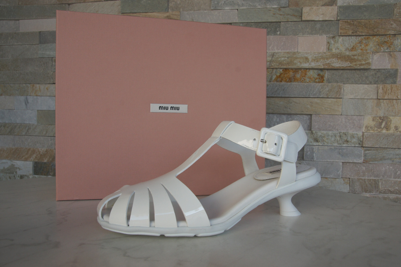 Miu Miu Size 41 T-Strap Sandals Patent Leather 5X708D White