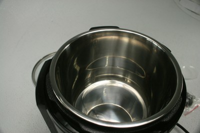 Pressure Cooker Instant Crock 10 n 1 Pot Pro Series 19 Program 6Q Tempered Glass