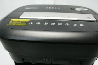 Amazon Basics 15-Sheet Cross-Cut Paper/ CD/ Credit Card Shredder PBH-49976
