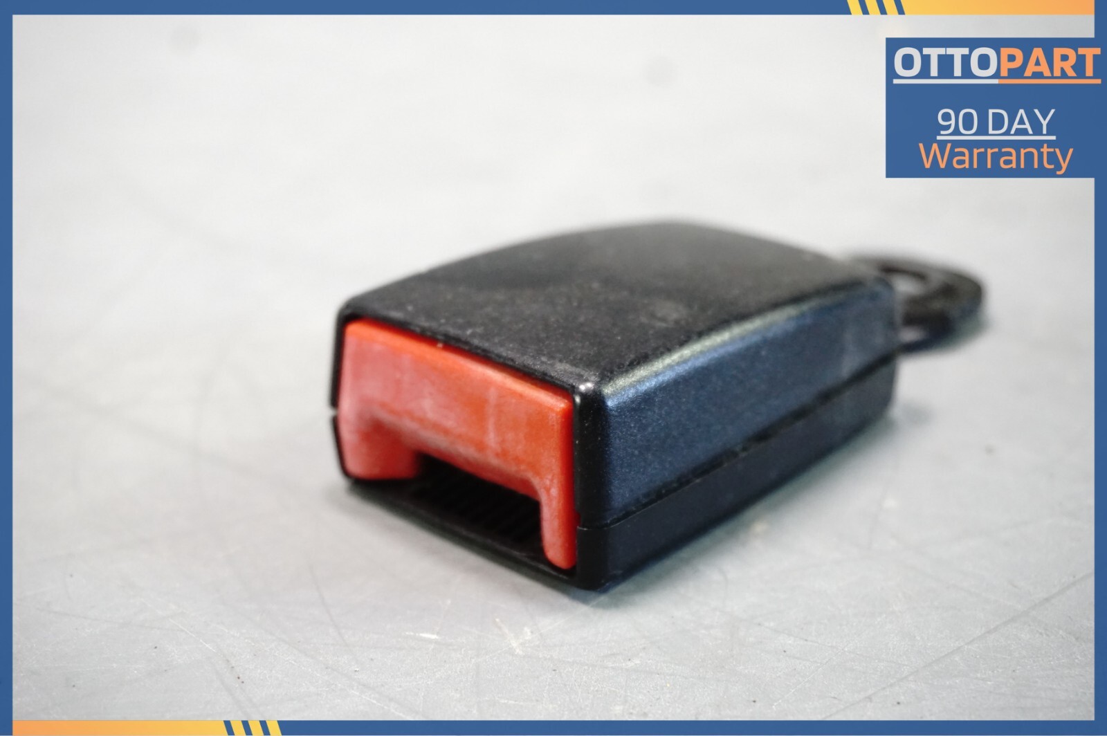 2010-2015 BMW 535i GT 550I GT Rear Left Seat Belt Buckle Receiver OEM 9159298