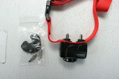 PetSafe Wireless Fence Transmitter PIF-300 w Extra Battery Pack PIF-300-XBAT