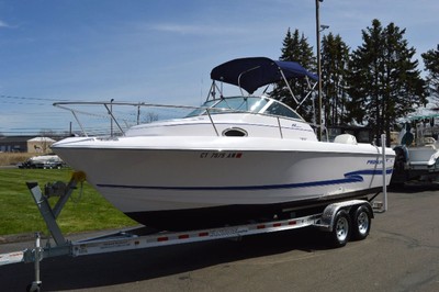 2000 PRO LINE 22 WALK AROUND, JOHNSON 200HP NEWER POWER HEAD 100HR, 2017 TRAILER