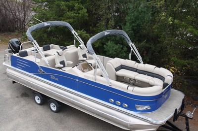 Dealer Demo-27 Cascade Platinum RL Tahoe Pontoon boat with 350 Hp Merc-trailer