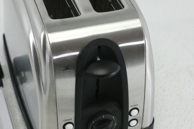 Brentwood Ts-225S 2-Slice Elegant Toaster with Brushed Stainless Steel Finish