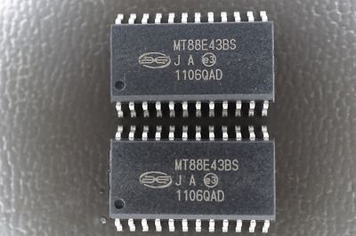 Lot of 2 MT88E43BS1 Zarlink Telecom Caller ID Extended Volt 3.3V-5V 24 Pin SOIC