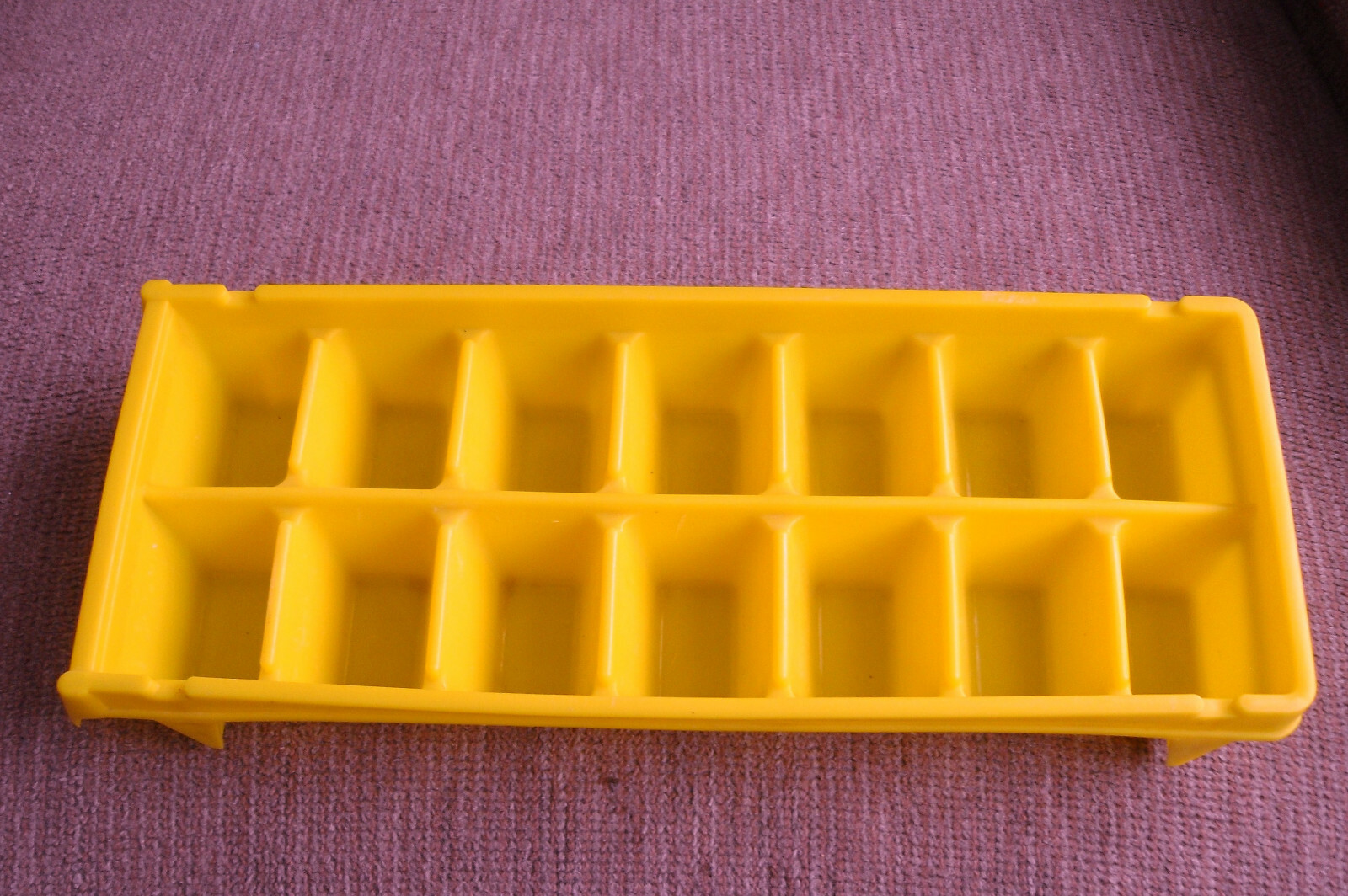 Vintage COAST TO COAST Hardware Store Plastic Ice Cube Tray Collectible EUC