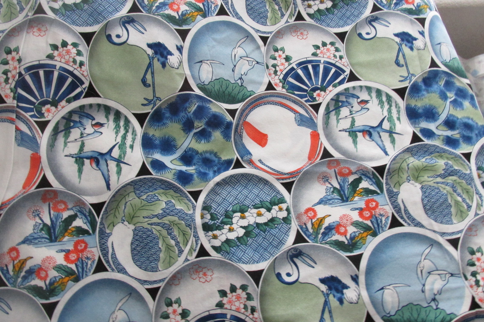 4 2/3 yds SHIKIE PLATES Alexander Henry Asian Inspired Fabric 2000 F11281