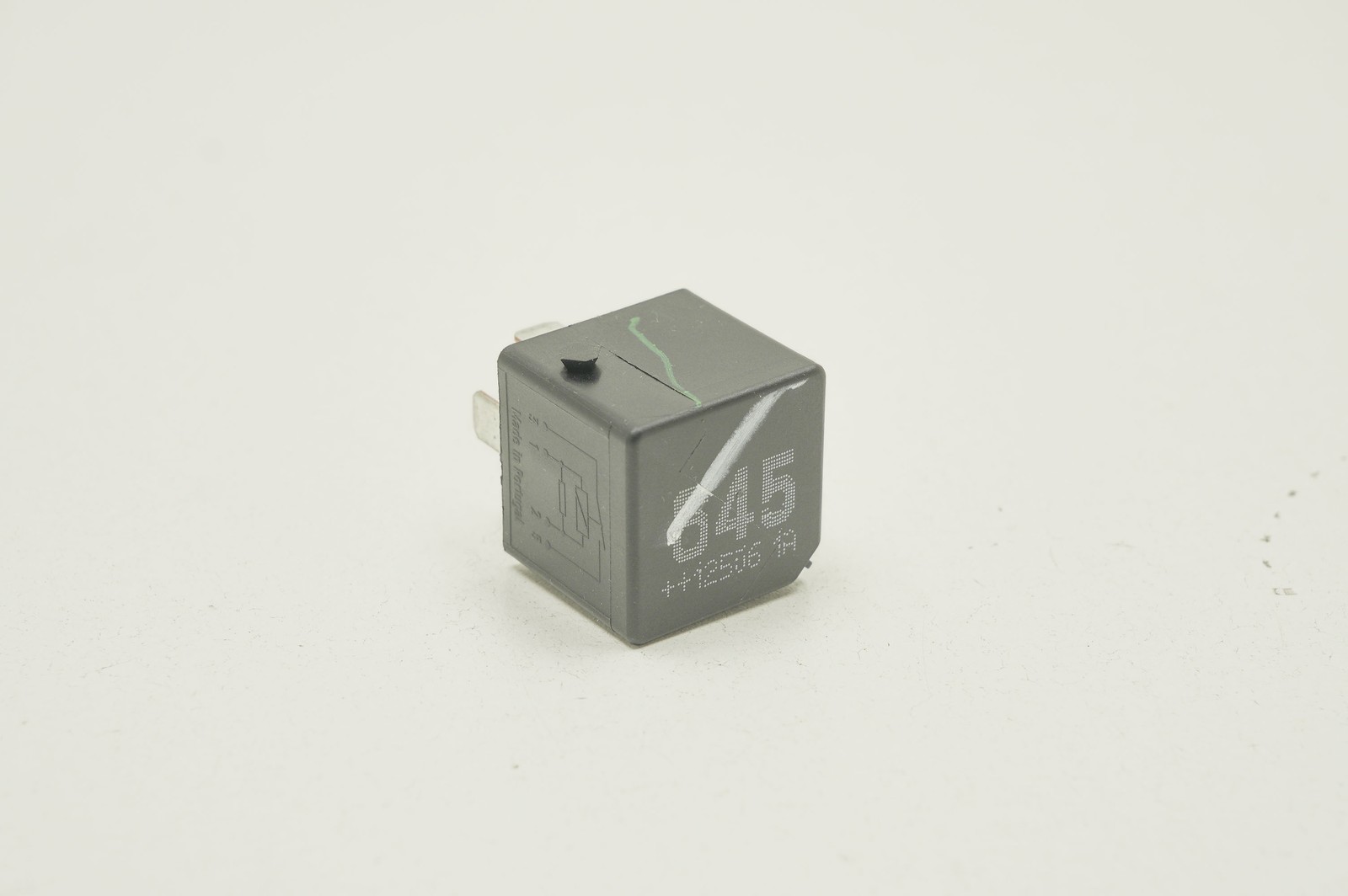 AUDI Volkswagen VW Porsche  Multifunction Relay #645 A3 OEM #4H0951253A