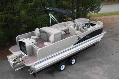 New 23 ft Rear Fish tritoon--Very high end