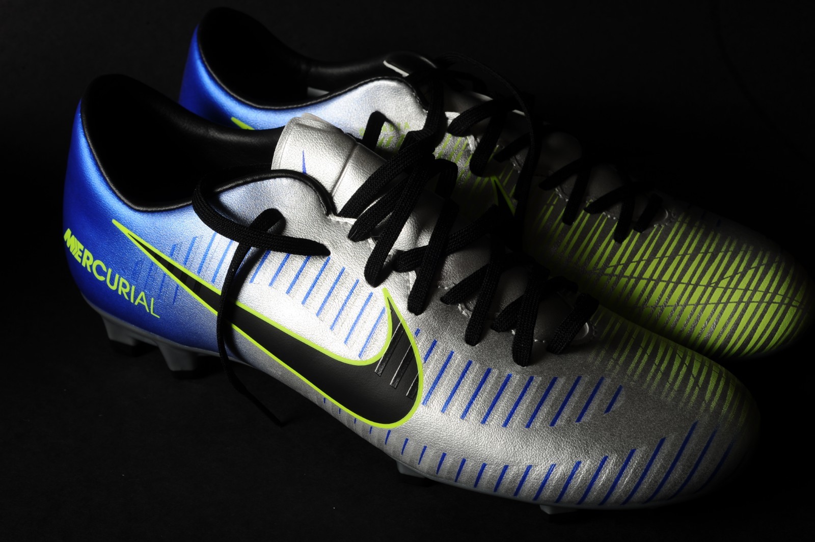 nike mercurial victory vi njr
