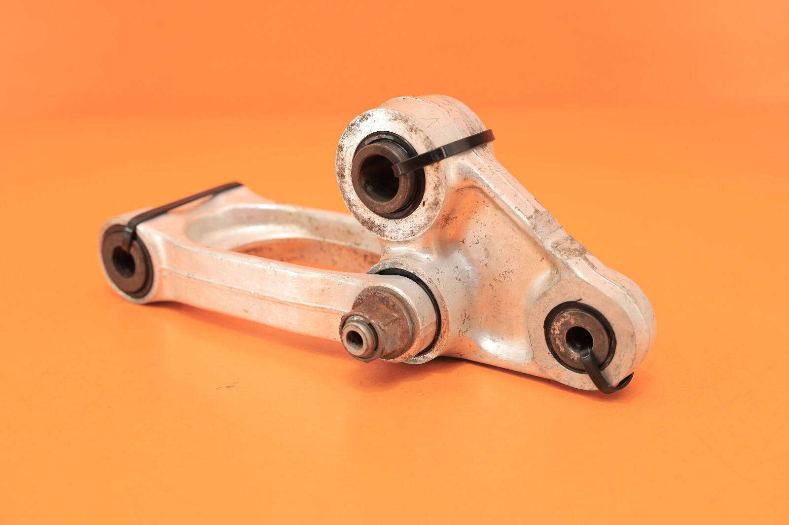 1997 9597 CR125R CR125 OEM Rear Shock Linkage Cushion Rod Relay Arm