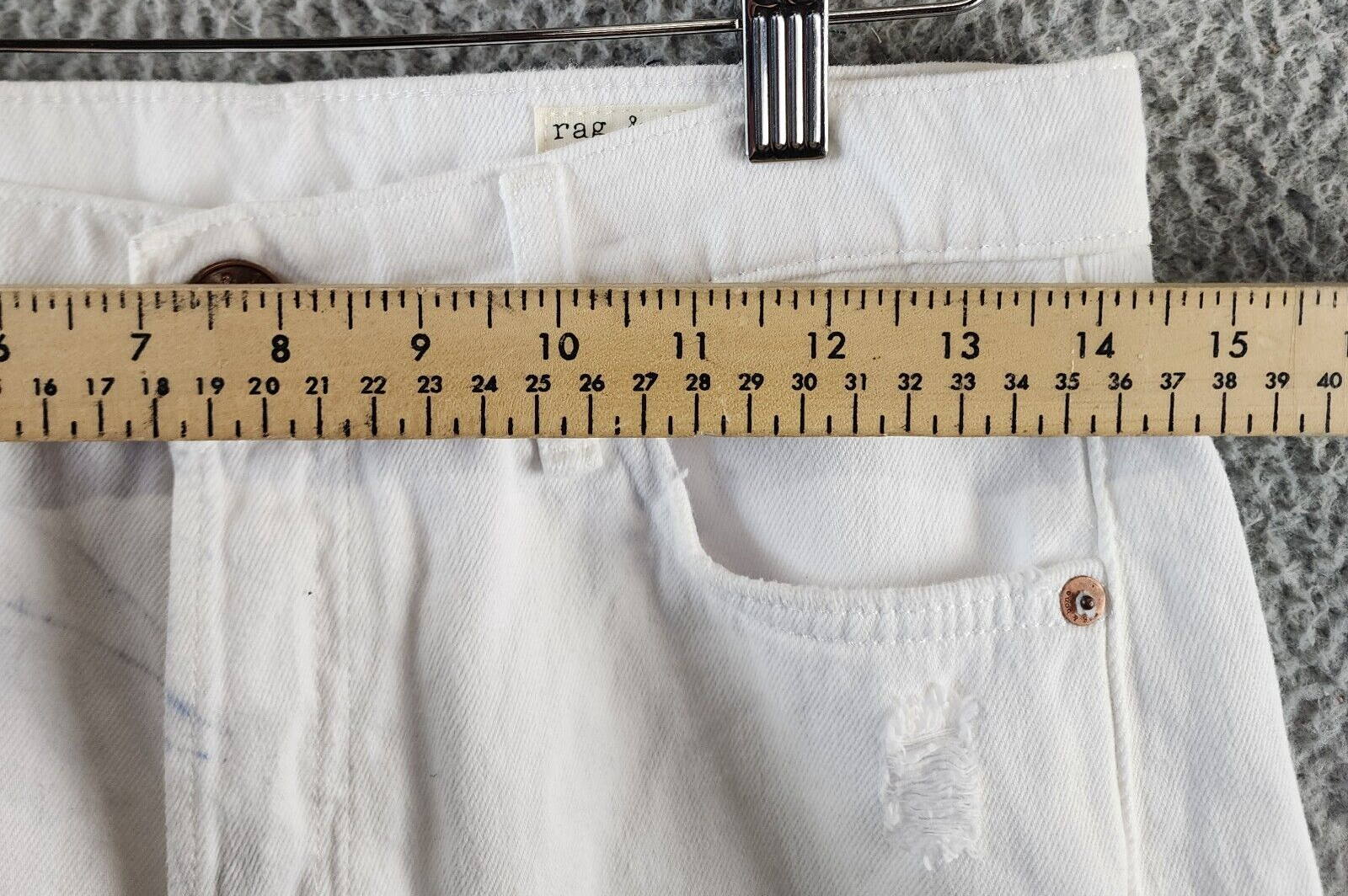 Rag & Bone MIDI Hight Rise Raw Hem Cutoff Shorts Women's 26 White Button Zip - Picture 6 of 17