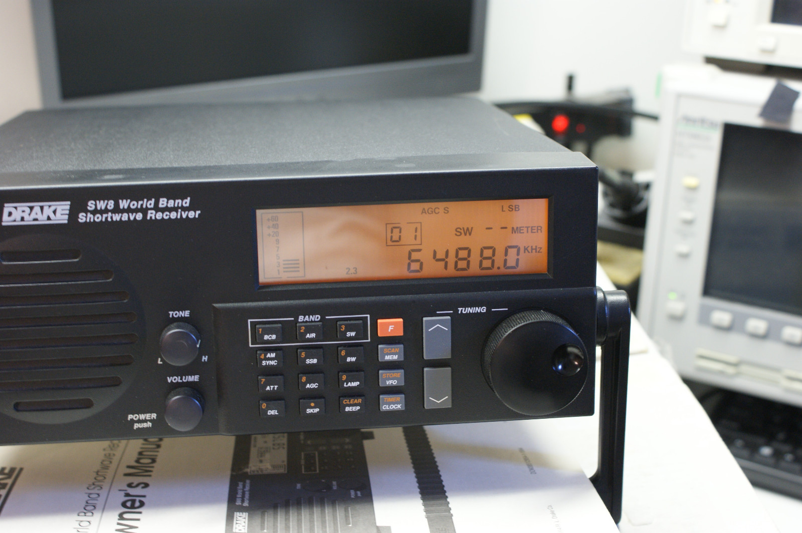 Drake SW8 Worldband Shortwave / BCB / FM / Airband Receiver. AM Sync Detector.