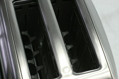 Brentwood Ts-225S 2-Slice Elegant Toaster with Brushed Stainless Steel Finish