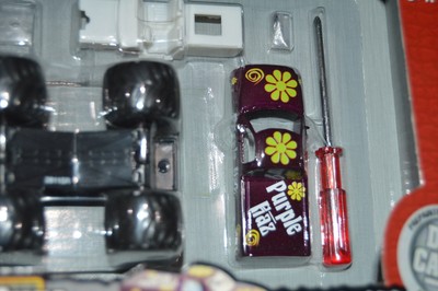 ERTL American Muscle ''96 DODGE RAM PURPLE HAZ Model Kit Diecast 1:64 New