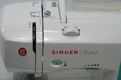 Singer | 7258 100-Stitch Computerized Sewing Machine with 76 Decorative Stitches