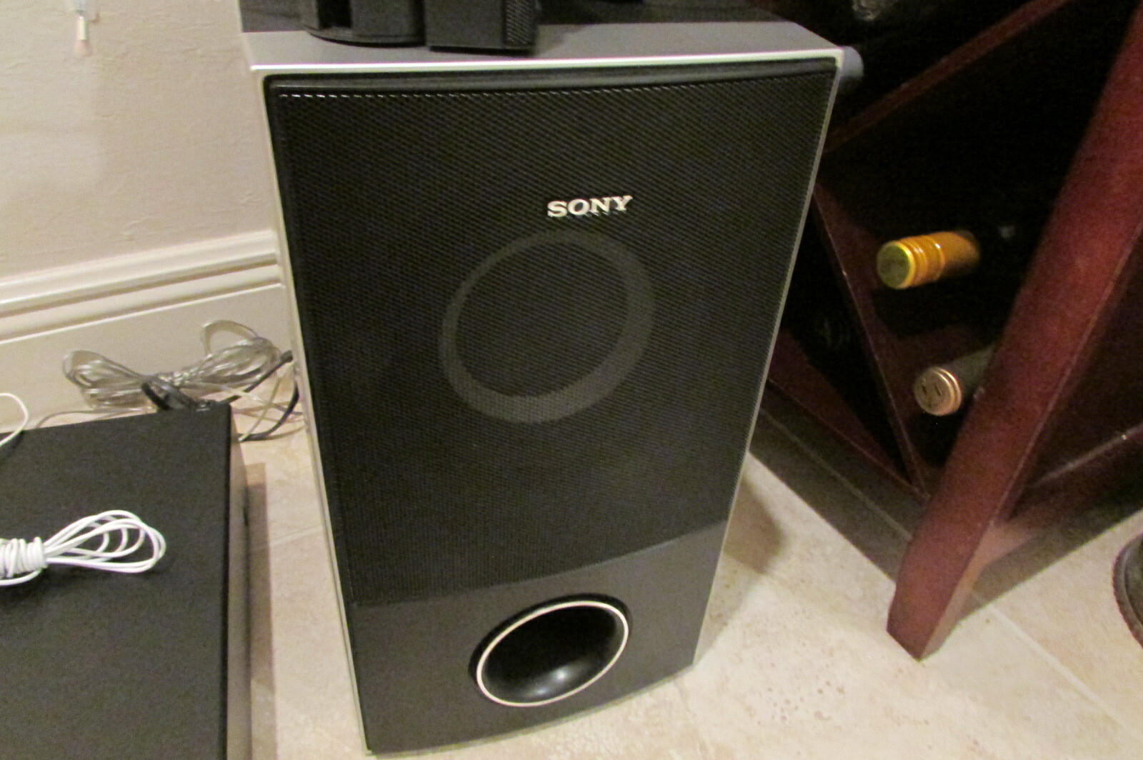 Sony DAV-HDX501W 7.1 Channel Home Theater System
