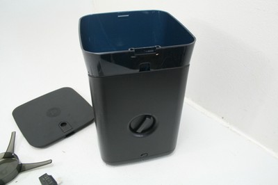 Petnet SmartFeeder 2nd Generation Dogs Cats Medium Black Smartphone SF20A-W