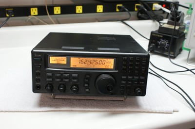 Icom IC-R8500 Wideband Communications 100 kHz - 1.999 GHZ. CW Filter & UT-102.