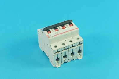 Legrand 006144 C25A 4-pole circuit breaker 3KA