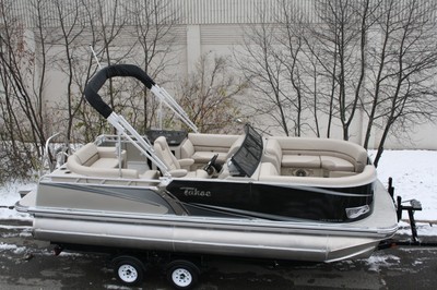 New 22 Ft Tahoe tritoon with 150 and trailer
