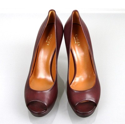 Pre-owned Gucci $595 Authentic  Betty Open-toe Platform Pump Shoes Plum 297203 6029 In Purple