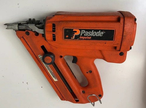 Paslode Impulse IMCT 404400 Cordless Framer W/ Manual - No battery - No Charger