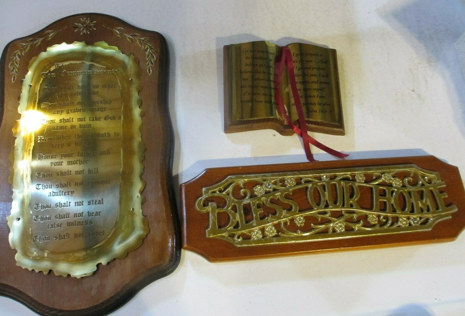 3 VTG CHRISTAIN HOMCO WALL PLAQUE WALL HANGING LOT 10 COMMANDMENTS JOHN 14:1-3