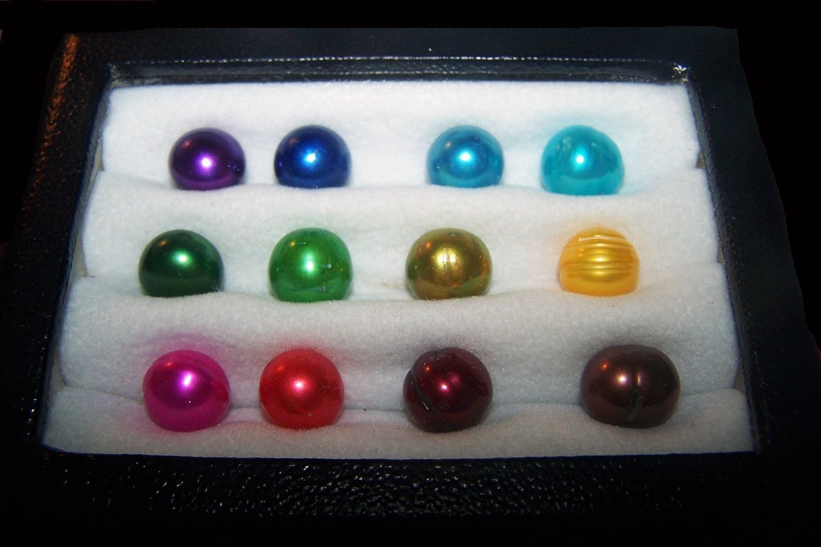 Freshwater Pearls lot of 12 - 11-12 mm's - undrilled