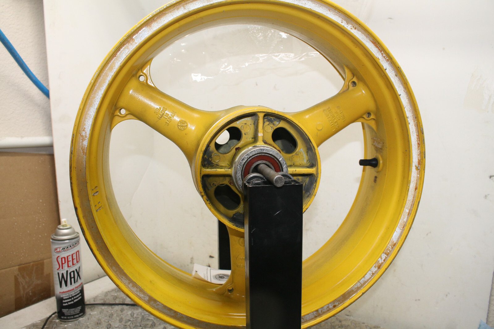 KAWASAKI 00 01 02 ZX-6R ZX-600J NINJA REAR WHEEL RIM R-1384