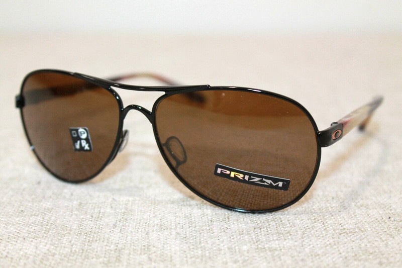 Oakley Feedback Sunglasses OO4079-36 Polished Black Frame W/ PRIZM Tungsten